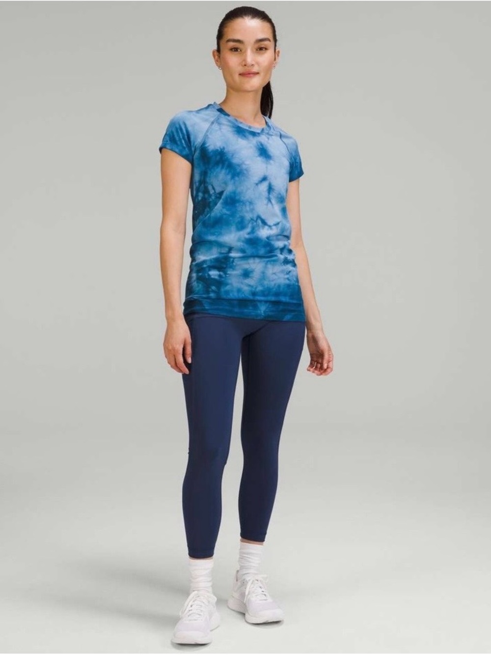 lululemon athletica Blue Tie-Dye Short Sleeve Tee